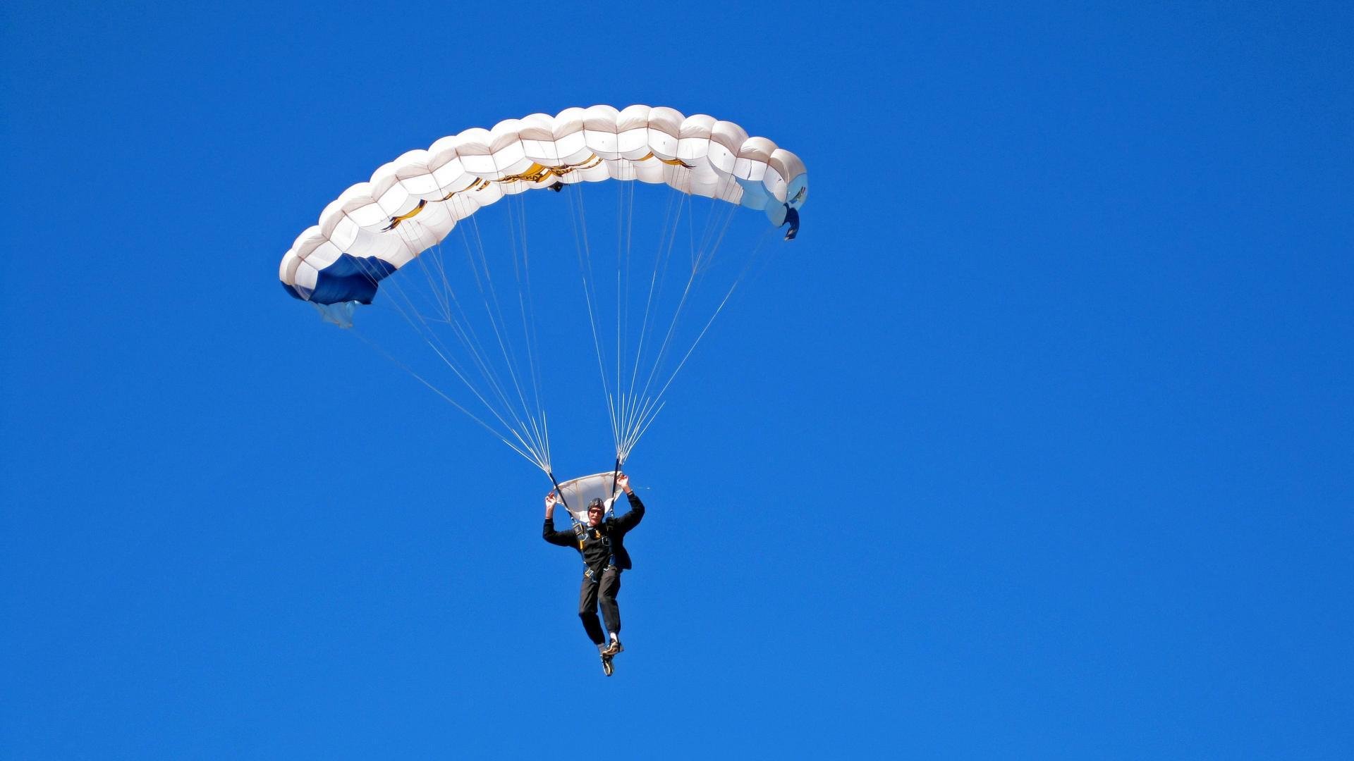 LPL新赛季预告片发布，lpl新赛季宣传片